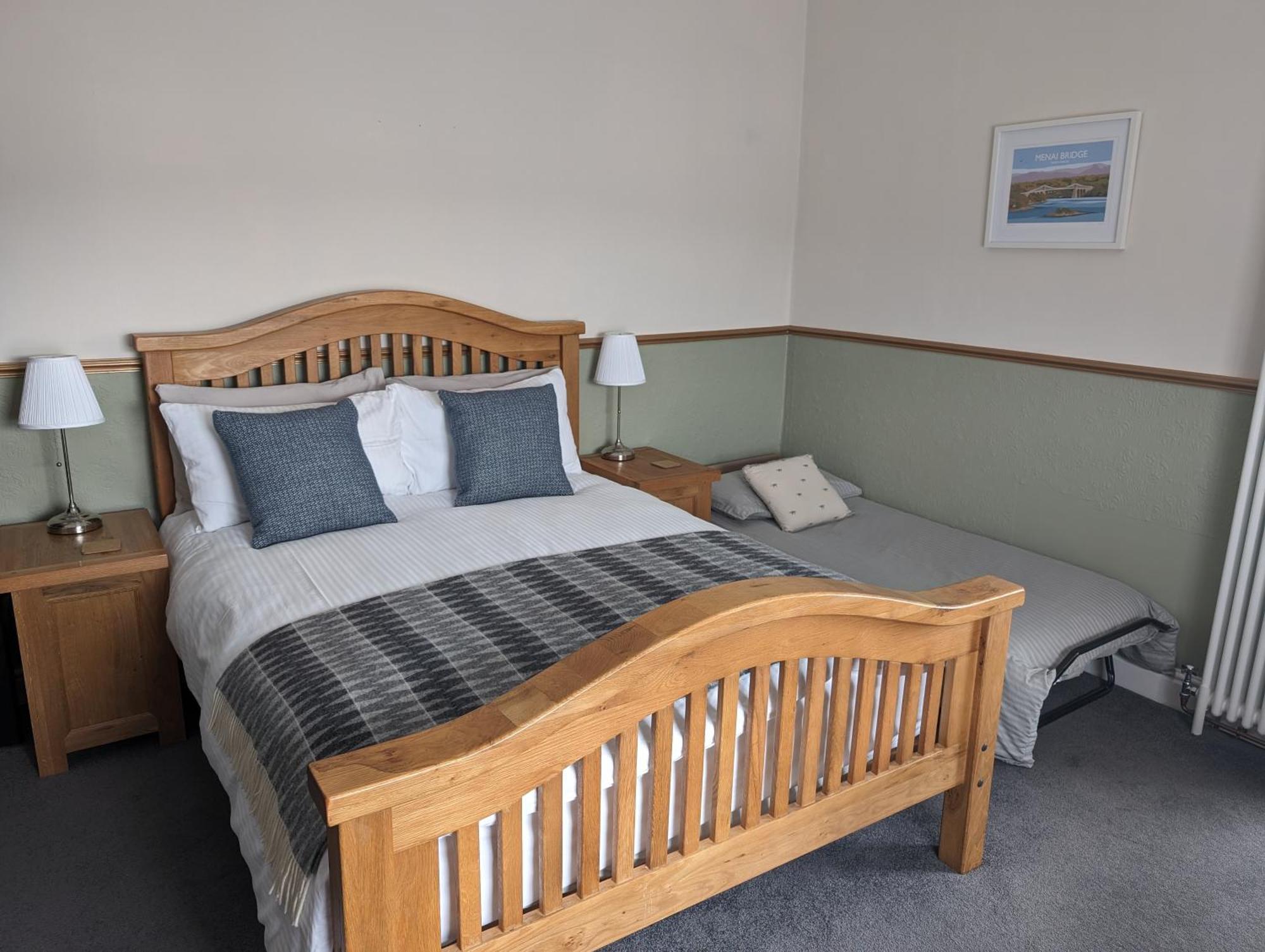 The Chelsea Bed and Breakfast Llandudno Eksteriør billede