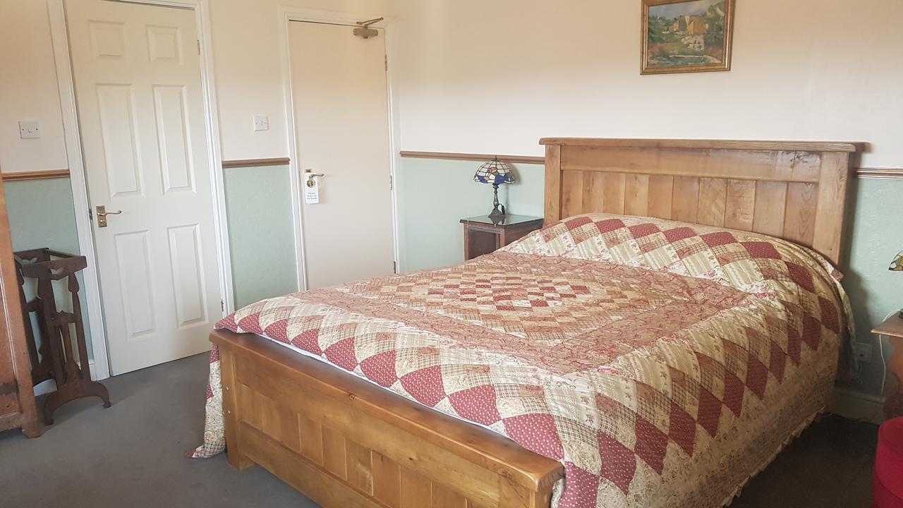 The Chelsea Bed and Breakfast Llandudno Eksteriør billede