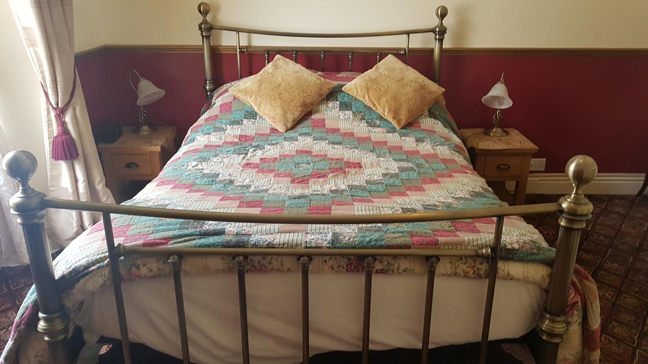 The Chelsea Bed and Breakfast Llandudno Eksteriør billede