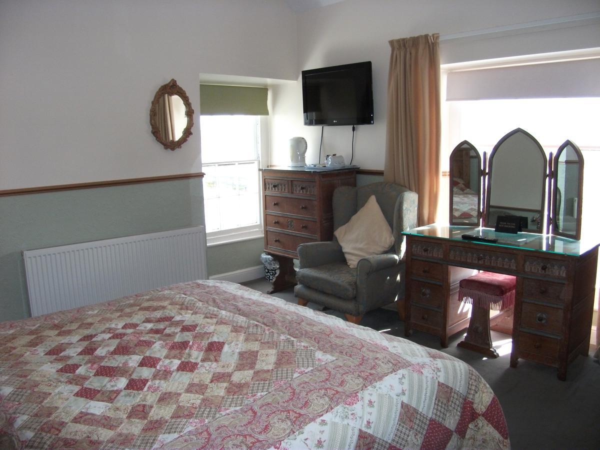 The Chelsea Bed and Breakfast Llandudno Eksteriør billede